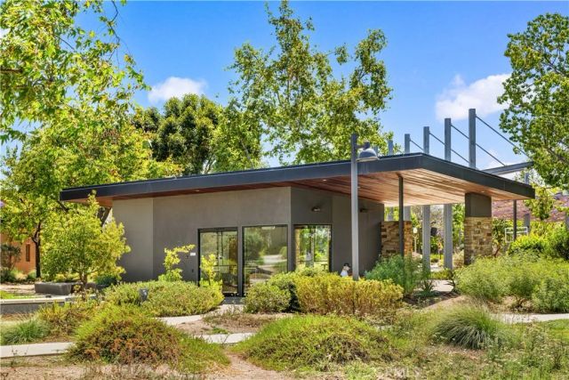 108 Cadence, Irvine, CA 92618