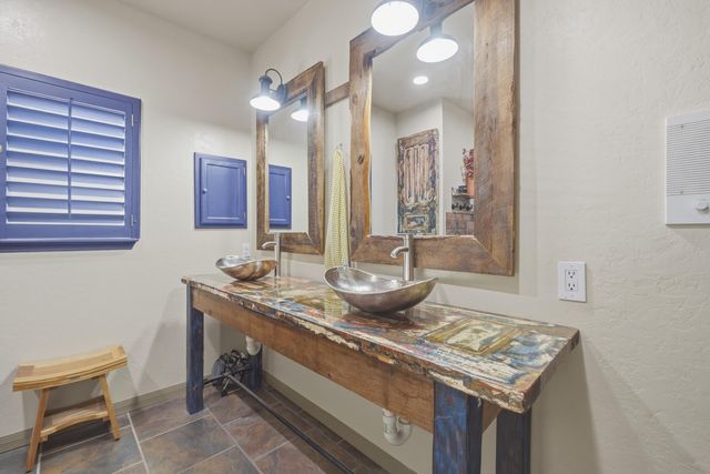 1 Cielo Dorado Drive, Anthony, NM 88021