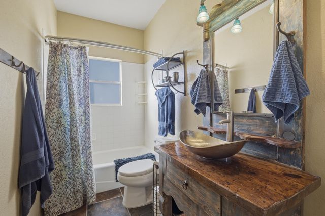 1 Cielo Dorado Drive, Anthony, NM 88021