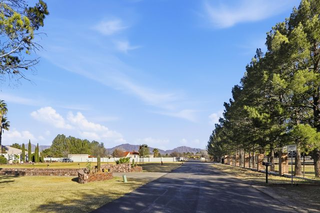 1 Cielo Dorado Drive, Anthony, NM 88021