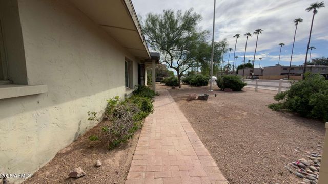 8238 E THOMAS Road, Scottsdale, AZ 85251