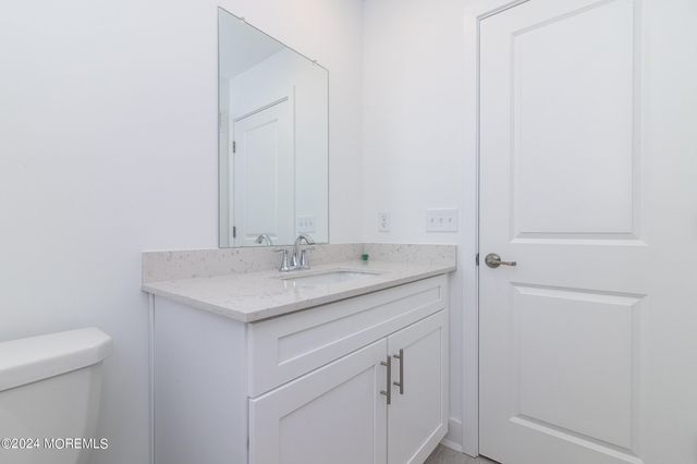 18 Crimson Drive, Manalapan, NJ 07726