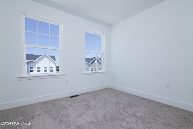 18 Crimson Drive, Manalapan, NJ 07726