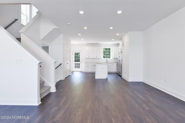 18 Crimson Drive, Manalapan, NJ 07726
