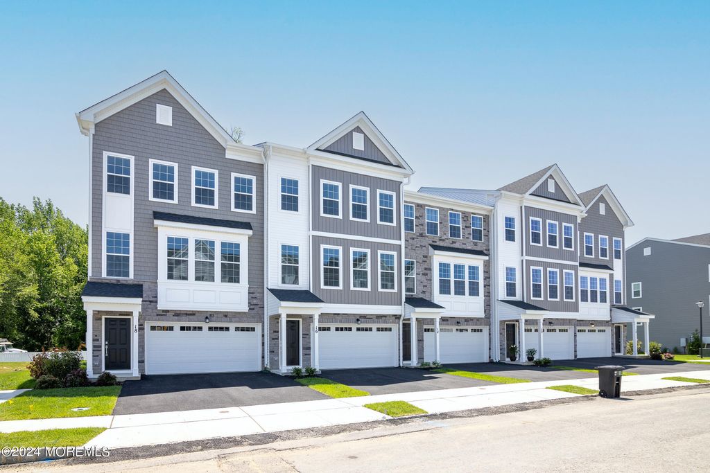 18 Crimson Drive, Manalapan, NJ 07726