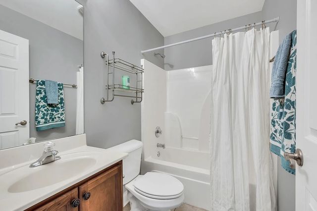 124 Noel Cove Cir, Hermitage, TN 37076