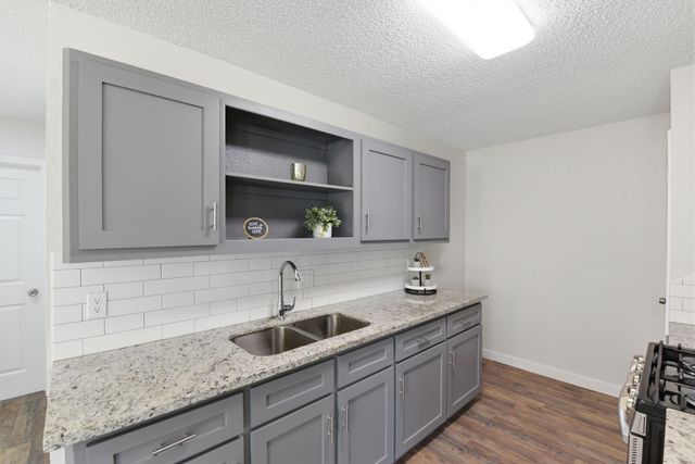 13747 Vickston Lane, Houston, TX 77014