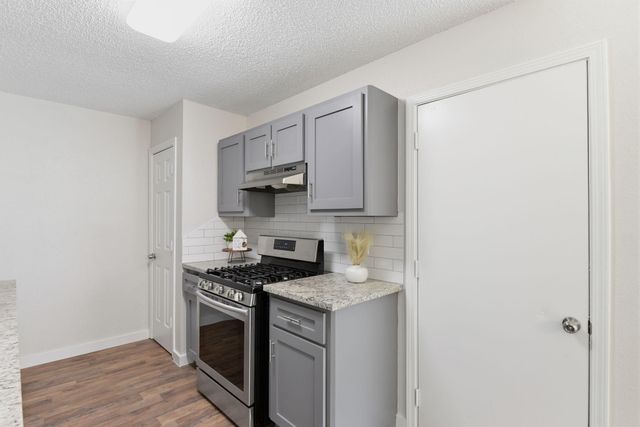 13747 Vickston Lane, Houston, TX 77014