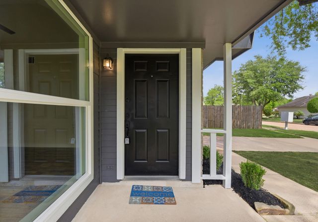 13747 Vickston Lane, Houston, TX 77014