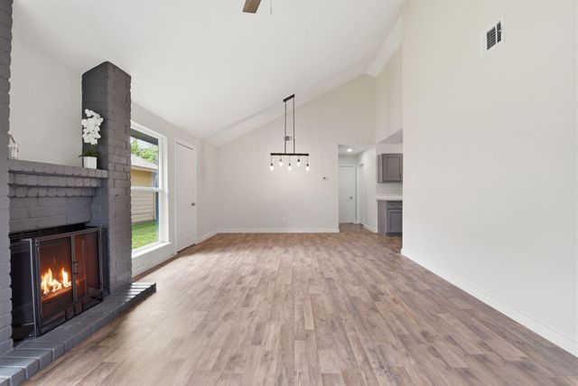 13747 Vickston Lane, Houston, TX 77014