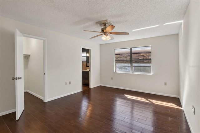 447 LAKE CAROLYN CIRCLE, Lakeland, FL 33813