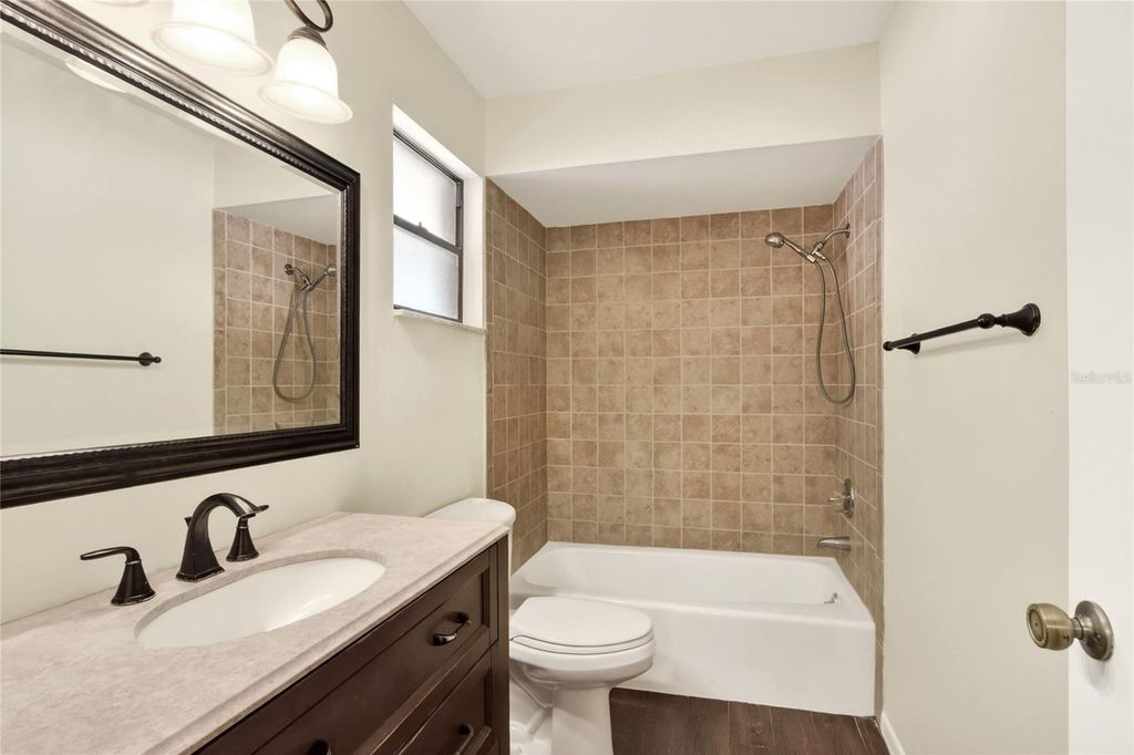 Image 19 of property listing at 447 LAKE CAROLYN CIRCLE, Lakeland, FL 33813