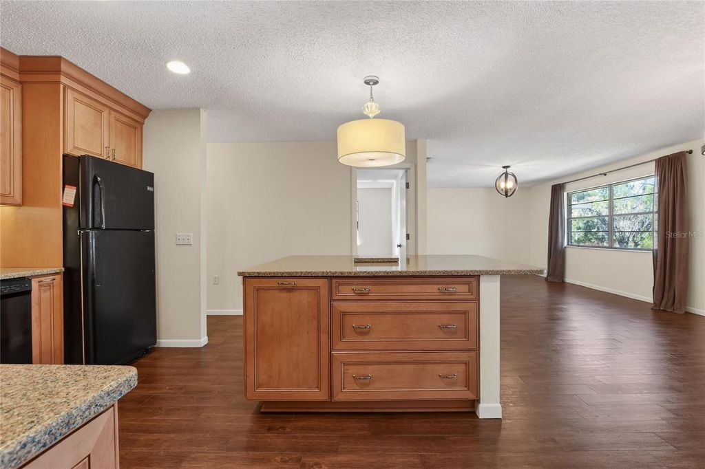 Image 48 of property listing at 447 LAKE CAROLYN CIRCLE, Lakeland, FL 33813