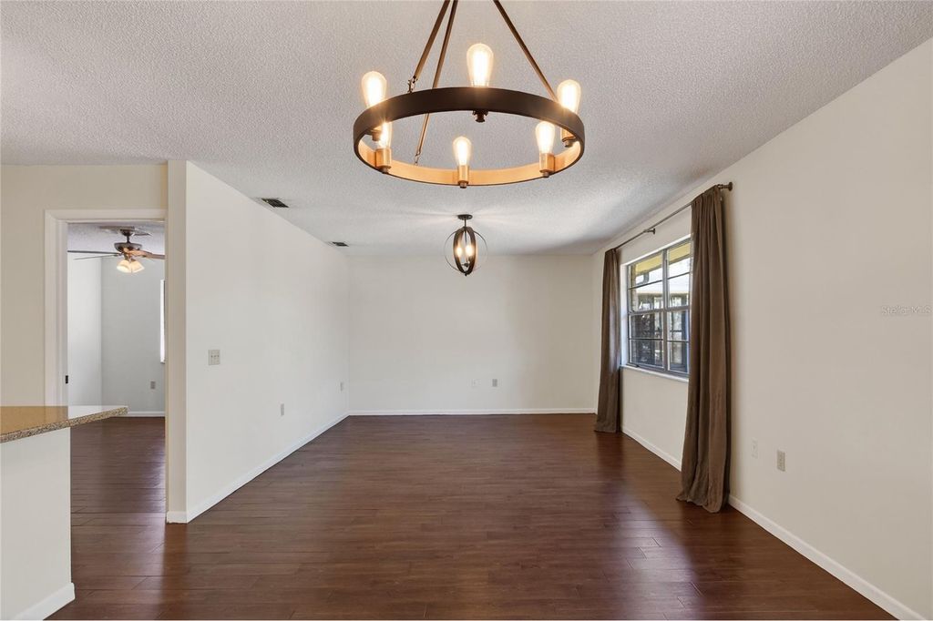 Image 7 of property listing at 447 LAKE CAROLYN CIRCLE, Lakeland, FL 33813