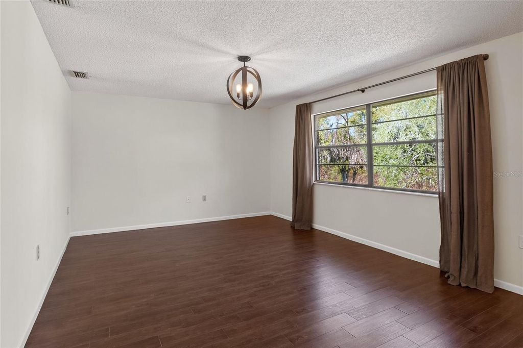 Image 9 of property listing at 447 LAKE CAROLYN CIRCLE, Lakeland, FL 33813