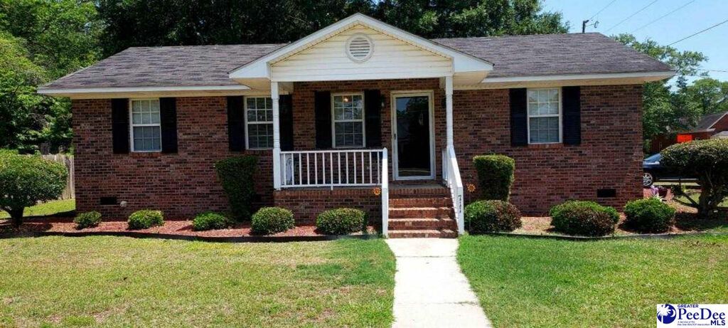 711 E Main Street, Dillion, SC 29506