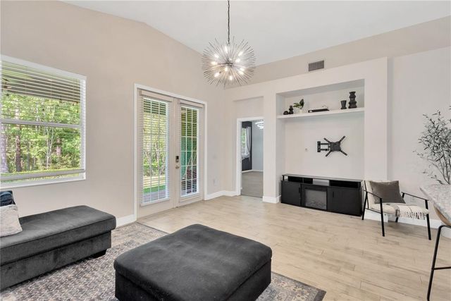 19246 MEADOW PINE DRIVE, Tampa, FL 33647