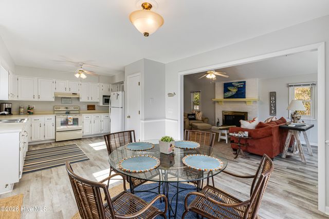 105 SE 30th Street, Oak Island, NC 28465