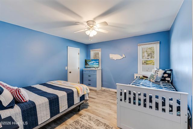 105 SE 30th Street, Oak Island, NC 28465