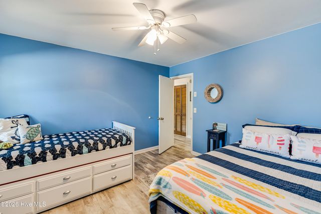 105 SE 30th Street, Oak Island, NC 28465