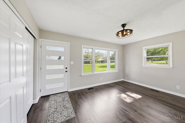 6611 Hendrickson Road, Middletown, OH 45044