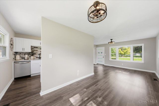 6611 Hendrickson Road, Middletown, OH 45044