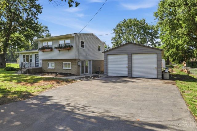 6611 Hendrickson Road, Middletown, OH 45044