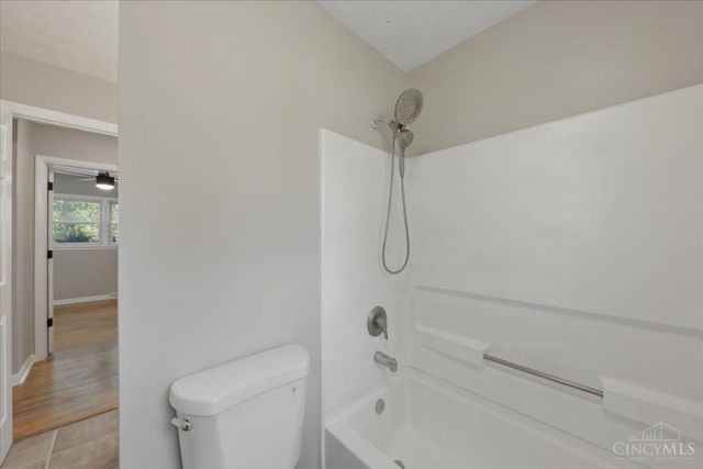 6611 Hendrickson Road, Middletown, OH 45044