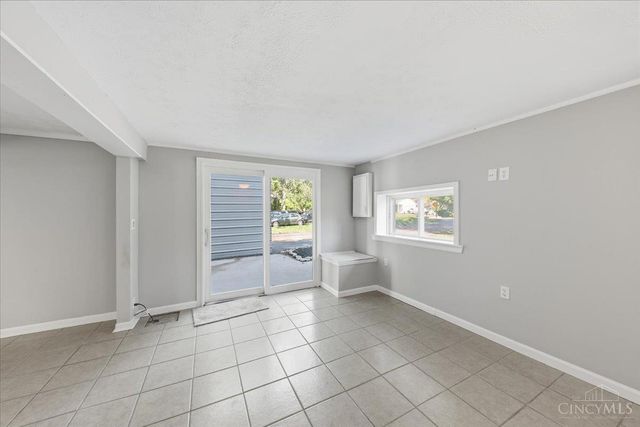 6611 Hendrickson Road, Middletown, OH 45044