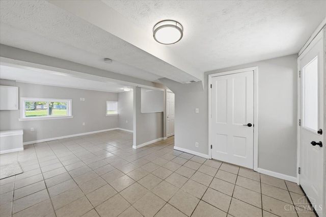 6611 Hendrickson Road, Middletown, OH 45044