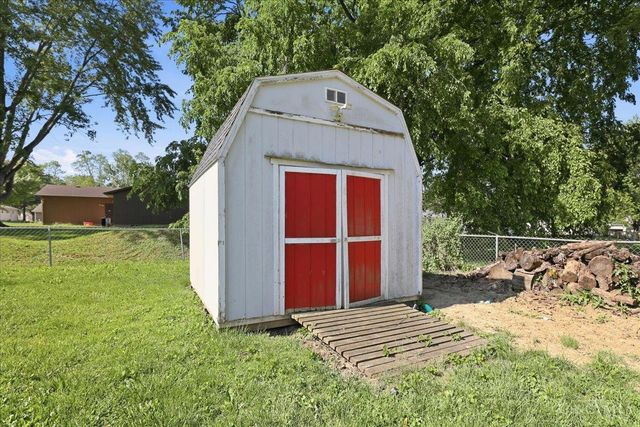 6611 Hendrickson Road, Middletown, OH 45044