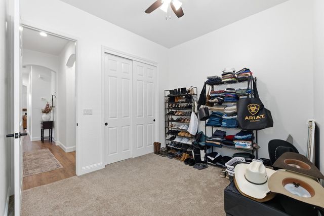 77 W Lester Avenue, Clovis, CA 93619