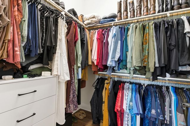 77 W Lester Avenue, Clovis, CA 93619