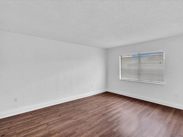 4255 N University Drive 308, Sunrise, FL 33351