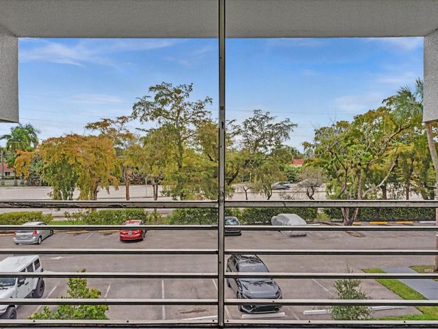 4255 N University Drive 308, Sunrise, FL 33351