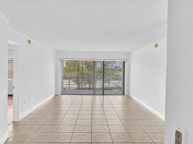 4255 N University Drive 308, Sunrise, FL 33351
