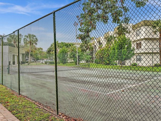 4255 N University Drive 308, Sunrise, FL 33351