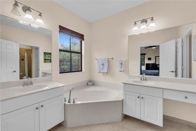 6140 Grand Cypress Circle, Pompano Beach, FL 33073