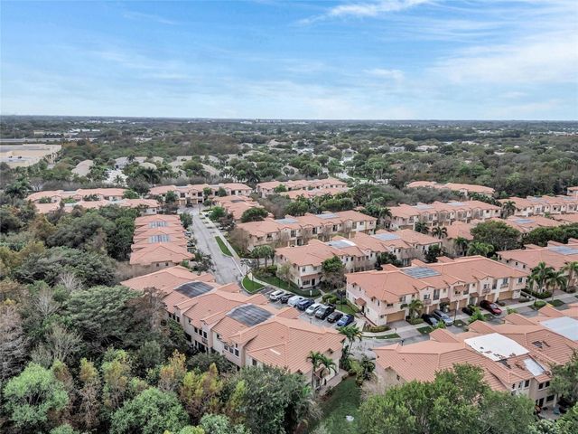 6140 Grand Cypress Circle, Pompano Beach, FL 33073