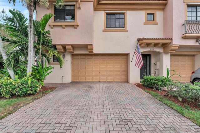 6140 Grand Cypress Circle, Pompano Beach, FL 33073