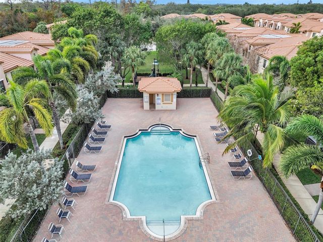 6140 Grand Cypress Circle, Pompano Beach, FL 33073