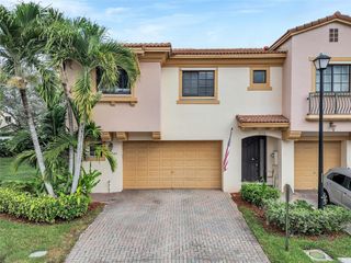 6140 Grand Cypress Circle, Pompano Beach, FL 33073