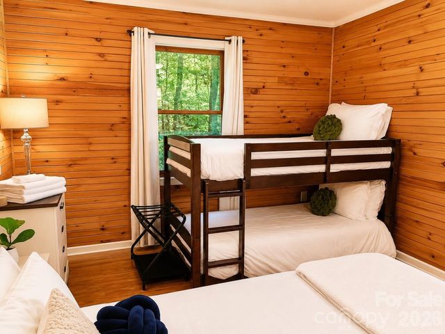721 Bear Creek Lane, Saluda, NC 28773