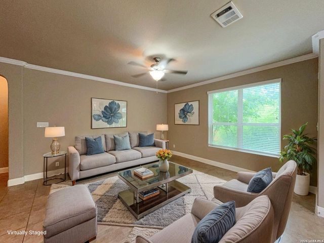 10114 Shawnee Bluff, Converse, TX 78109