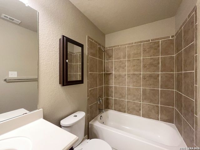 10114 Shawnee Bluff, Converse, TX 78109