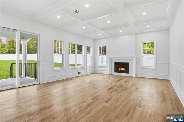 76 Hillside Avenue, Livingston, NJ 07039