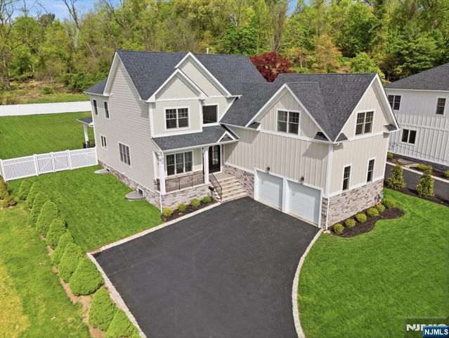 76 Hillside Avenue, Livingston, NJ 07039