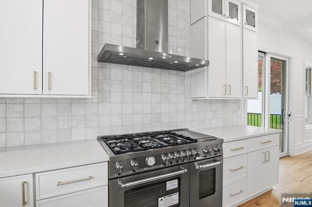 76 Hillside Avenue, Livingston, NJ 07039