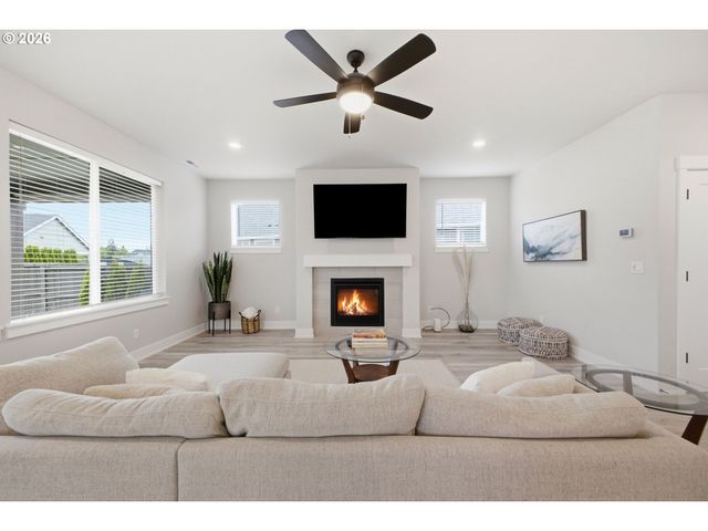 13727 Ne 101ST Dr, Vancouver, WA 98682