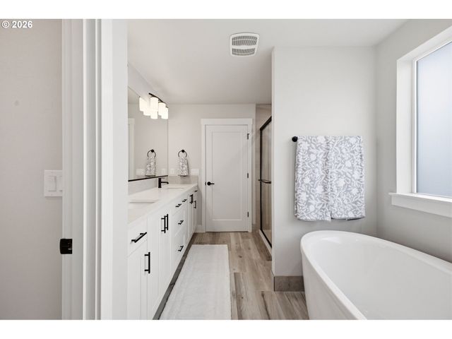 13727 Ne 101ST Dr, Vancouver, WA 98682